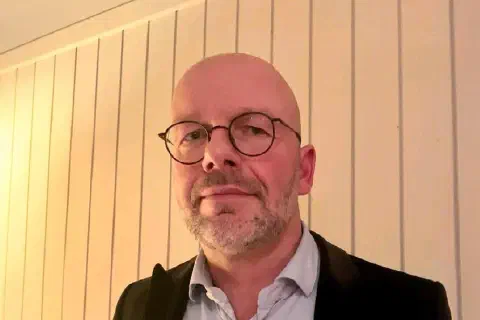 Dr. Koen De Gussem